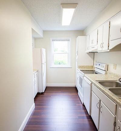 5th image of 3128 E Covenanter Dr #3128