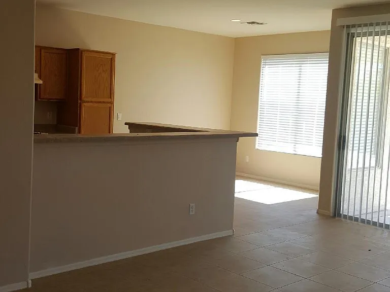 12629 W Hollyhock Dr — Photo 4