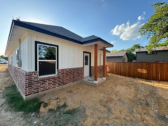 5th image of 602 N 7th St