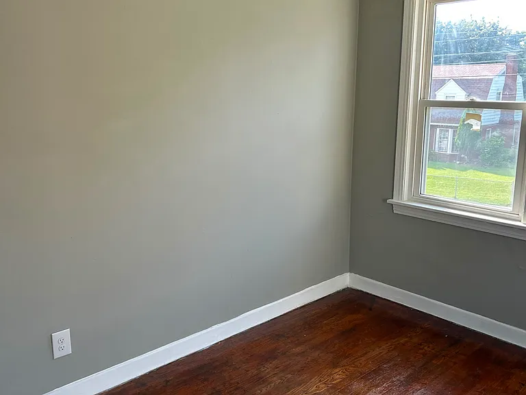 322 Conklin Ave #2 — Photo 5