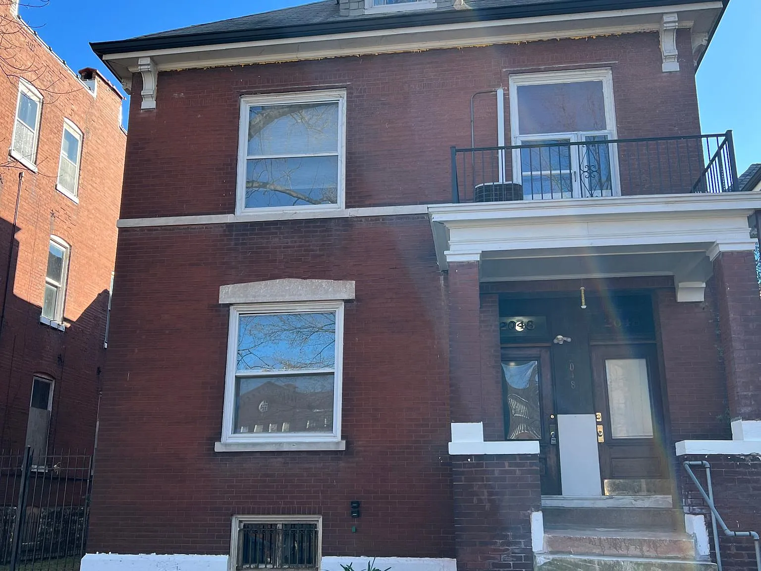 2048 Russell Blvd — Photo 1
