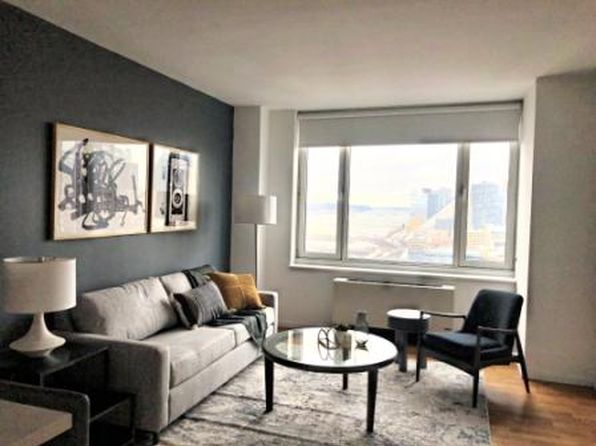 635 W 42nd St APT 11K