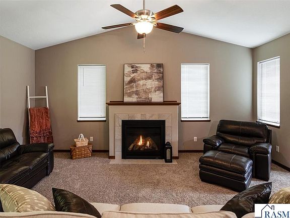 4th image of 304 Tanager Rd