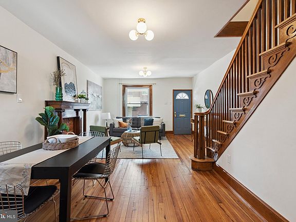 5th image of 2667 E Schiller St