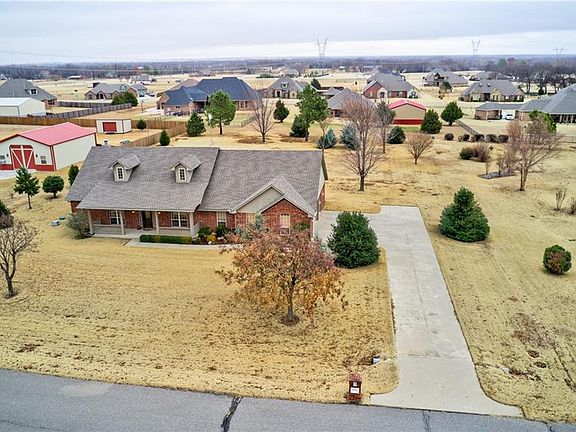3rd image of 10700 Tangleroot Way
