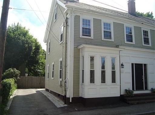 2nd image of 44 Temple St