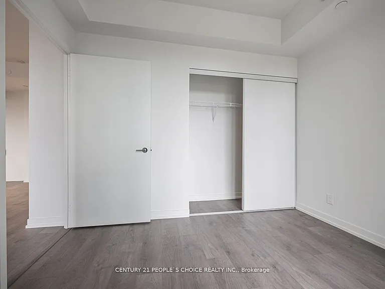 270 Dufferin St #713 — Photo 17
