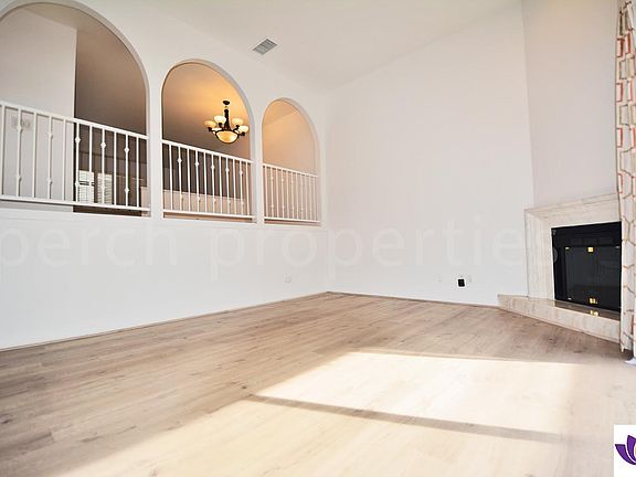 2nd image of 17738 Superior St Unit 13