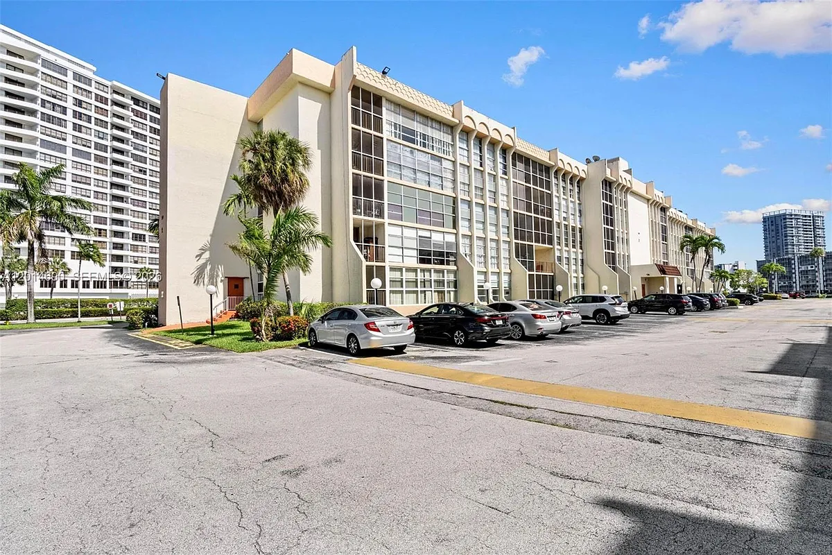 Building Photo - 501 Three Islands Blvd #518