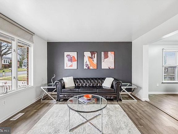 5th image of 22 E Belair Rd