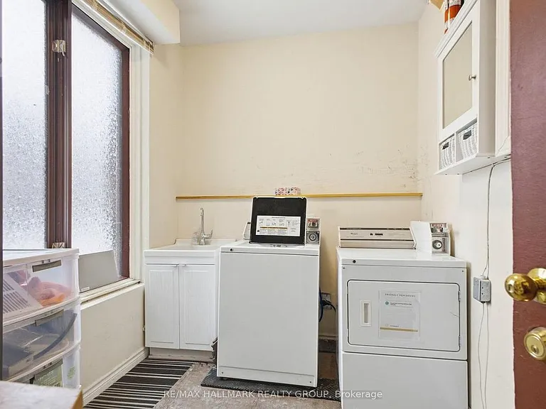 172 Cobourg St #B — Photo 7