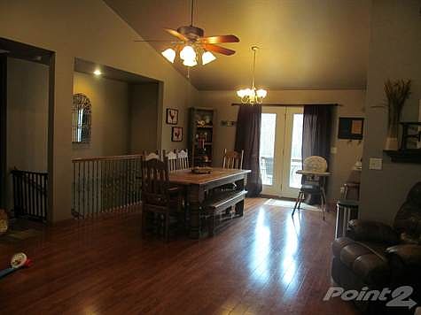 Open areas--- beautiful hardwood floors