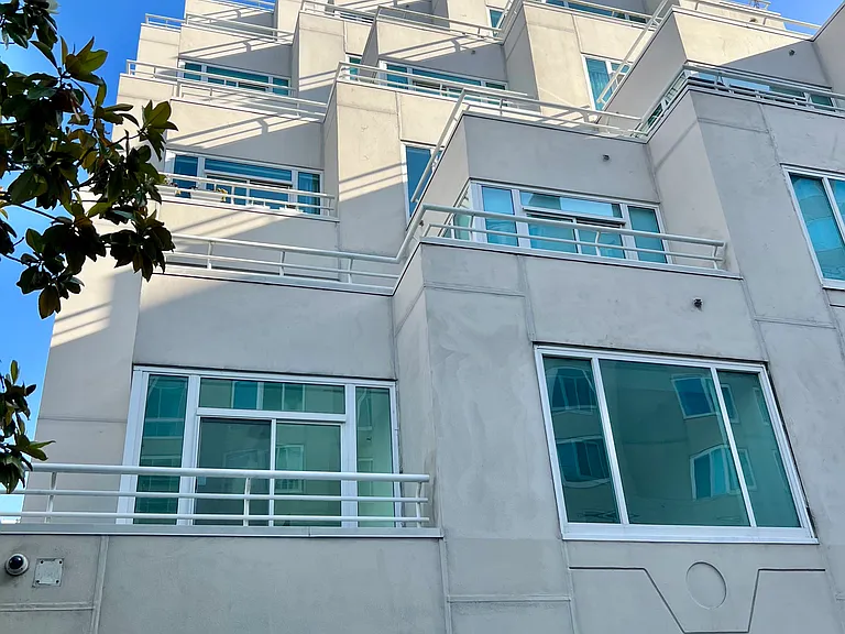 220 Lombard St #116 — Photo 5