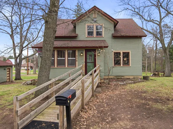 908 Franklin St, Spooner, WI 54801
