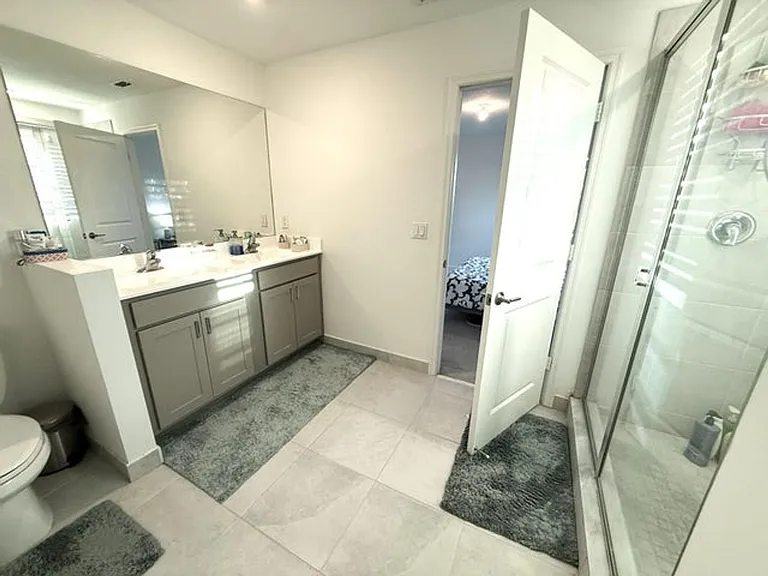 1880 Grantham Ct — Photo 15