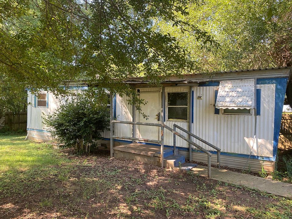 1st image of 714B Davis Heights Dr