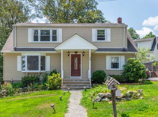 75 Star Lake Rd FLOOR 2, Bloomingdale, NJ 07403