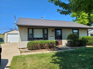 1006 18th St SW, Cedar Rapids, IA 52404