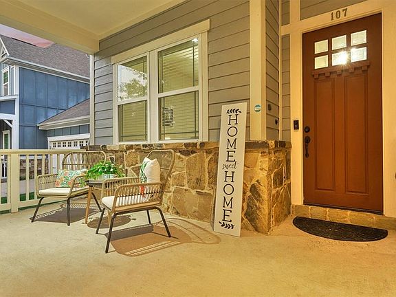 4th image of 107 Cherry Oak Ln