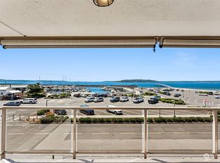 22222 Dock Ave S APT 2C, Des Moines, WA 98198