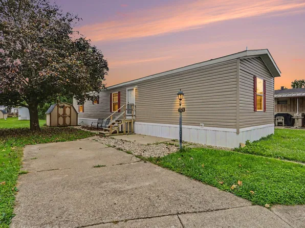 176 Parklawn Dr, Circleville, OH 43113