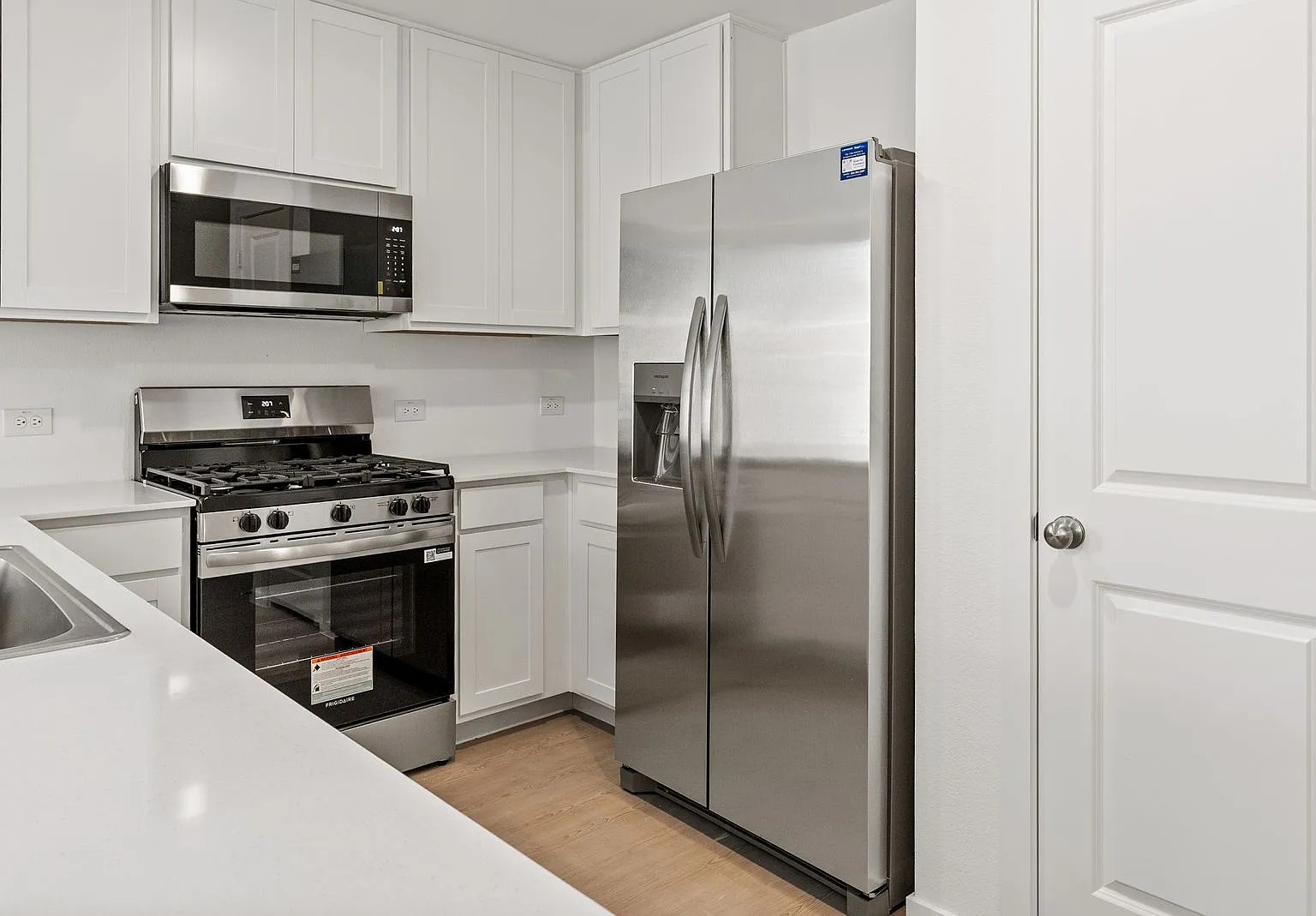 4 bed, 1707 sqft, $1,825 — Photo 3