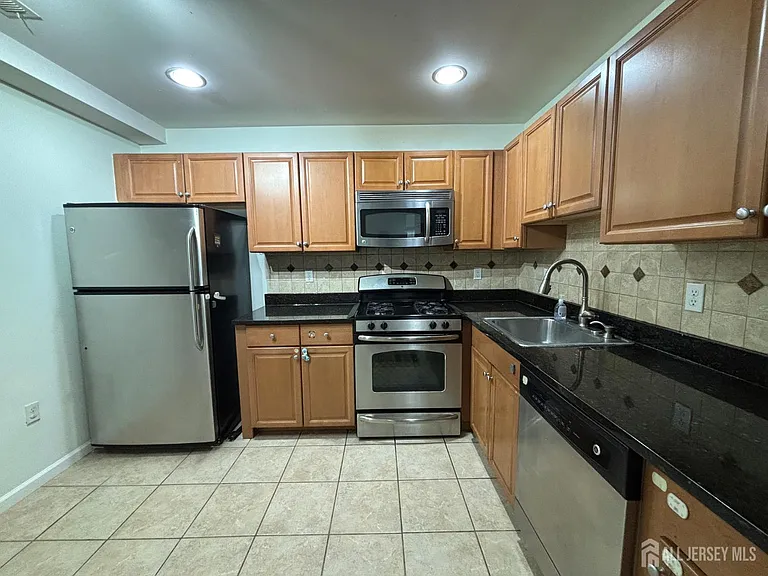 116 Chariot Ct #116 — Photo 5