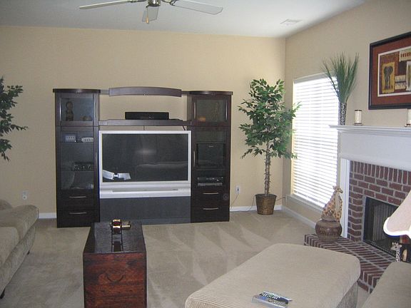 Spacious Family Room