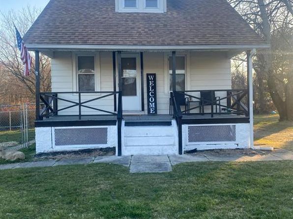 729 Watsontown Rd