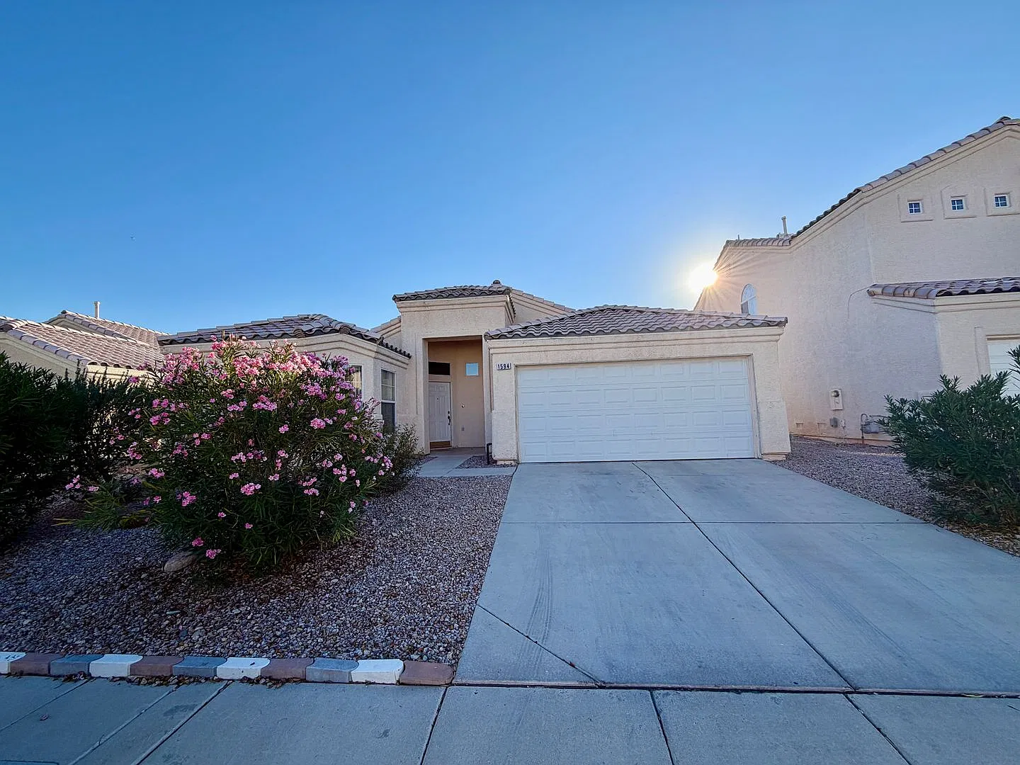 Charming Single-Story Home in Gated Seven Hills Community — Photo 2