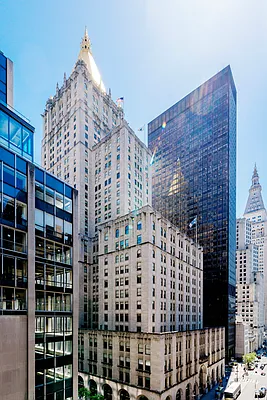 Sold by SBROWNRE LLC | media 7