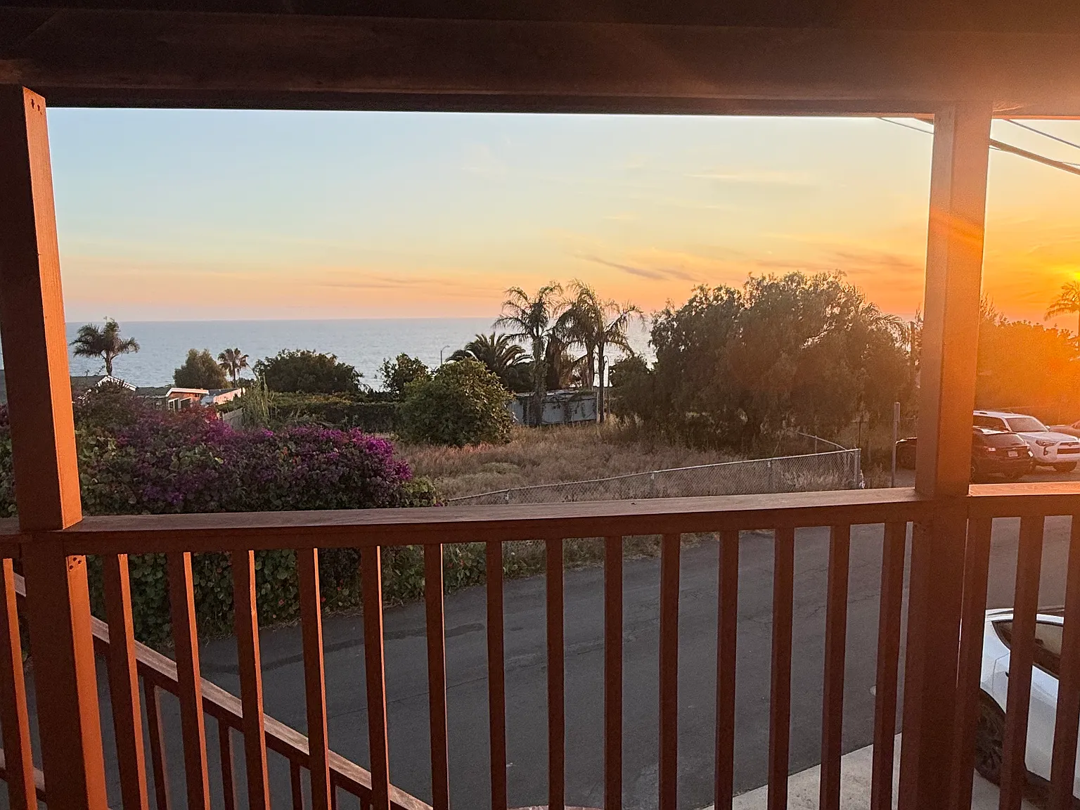 3 bed, 1000 sqft, $6,500 — Photo 2