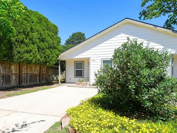 518 Moore St, Tomball, TX 77375