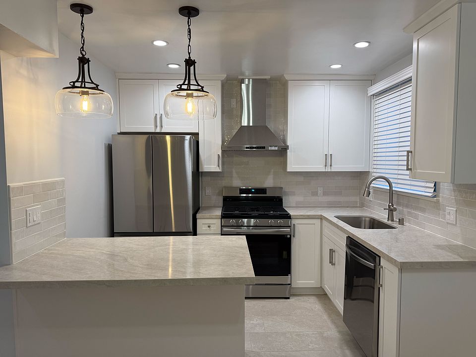 1st image of 4125 1/2 W Toluca Lake Ave #4123-1/2