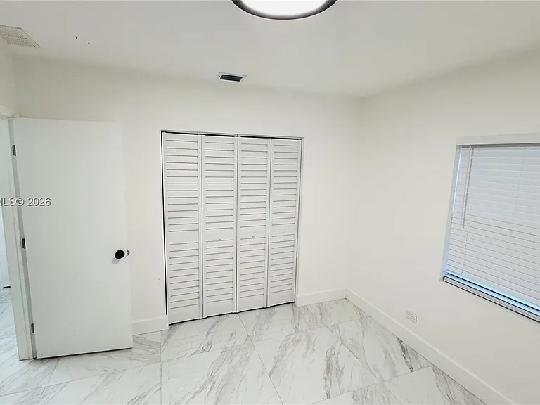 6212 SW 24th St — Photo 3