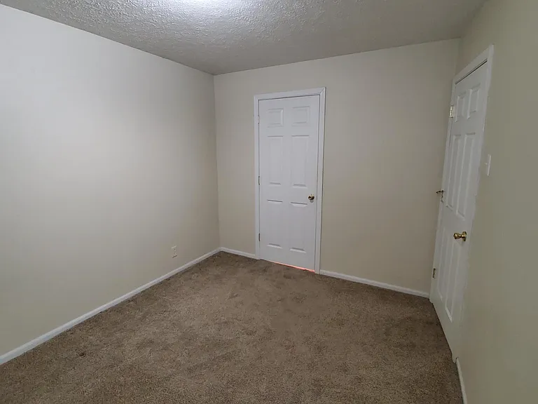 328 Milton Ave #1 — Photo 15