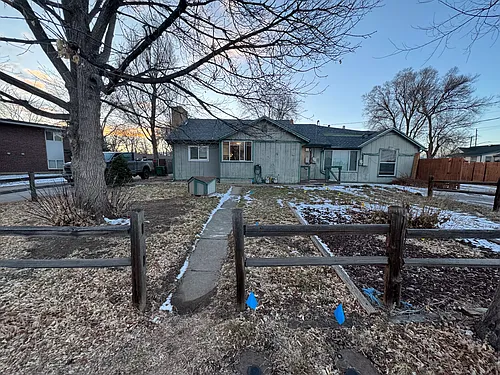 4373 Moore St Photo 1