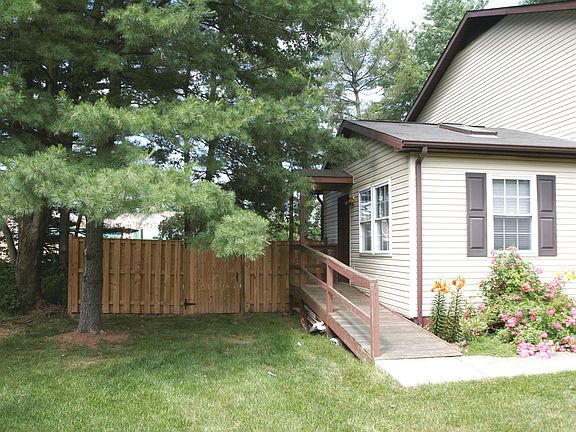 Side Ramp to Bedroom