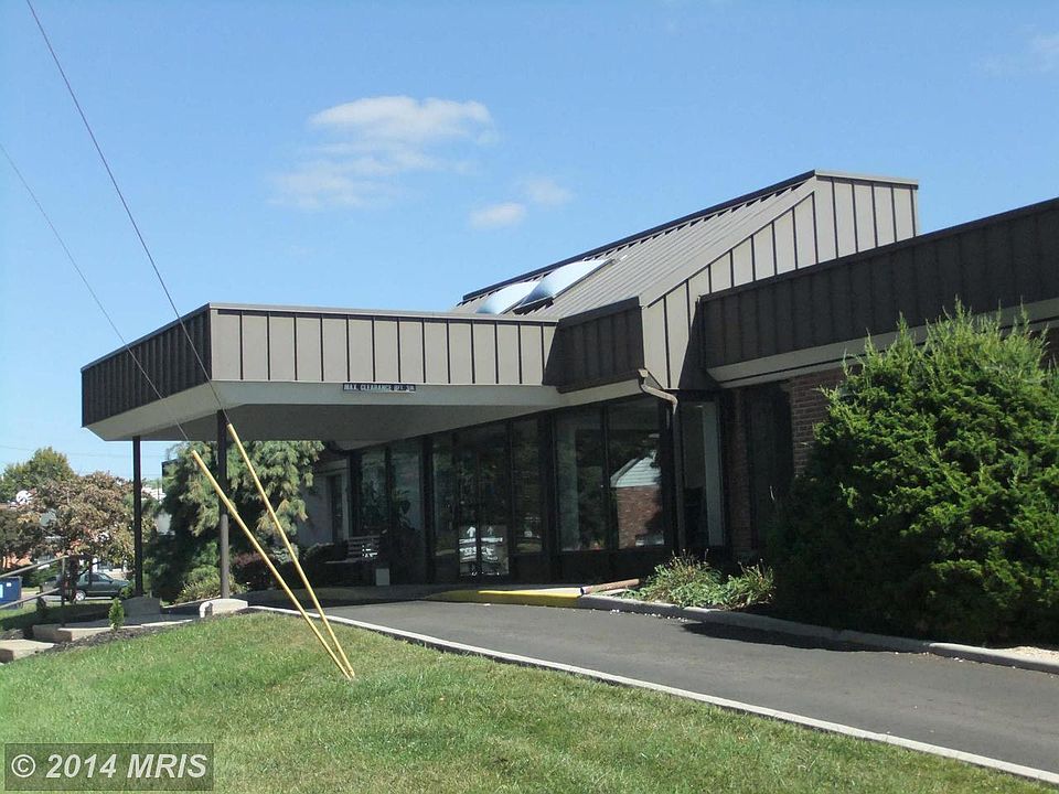 1st image of 12821 Oak Hill Ave Ste 2