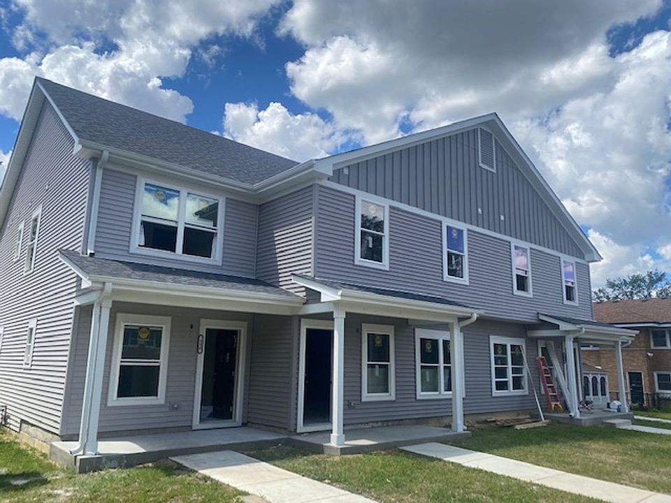 1st image of 308 S Lodge Ln