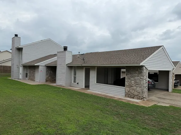 1011 Chartrand Ave, Edmond, OK 73034