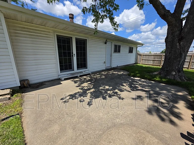 4747 Danbury St NE — Photo 22