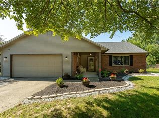 12141 Pebblebrooke Ct, Indianapolis, IN 46236