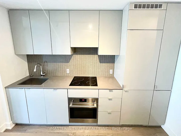 7 Grenville St #1601 — Photo 13