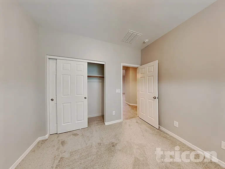 2403 W Kristina Ave — Photo 15