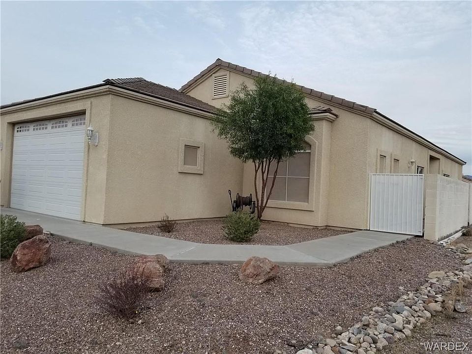 1st image of 1811 E Lipan Cir