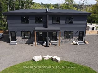 4383 Huronia Rd #3, Severn, ON L3V0G6