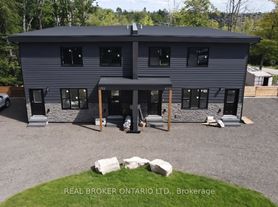 4383 Huronia Rd, Severn, ON