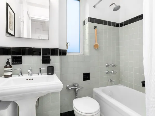 200 West 20th Street 714 image 5 of 5