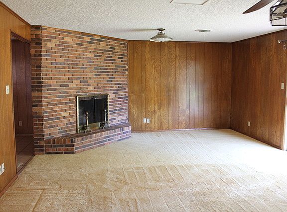 3rd image of 2926 Edgemont Dr